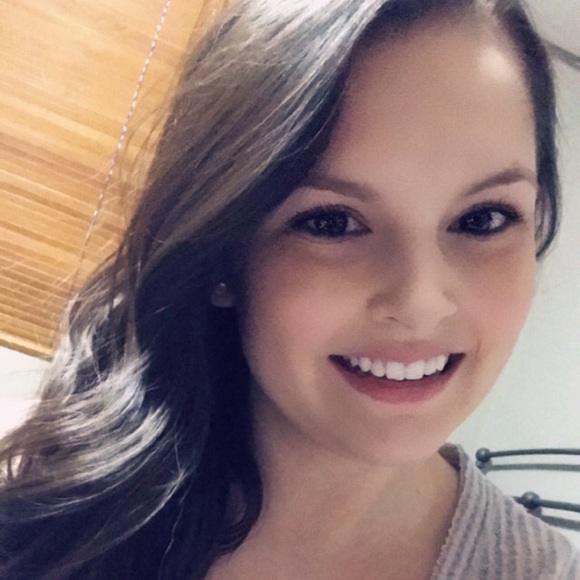 leahrenne898